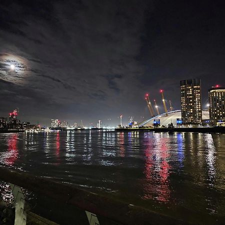 Luxury Apartment In Canary Wharf Londres Extérieur photo