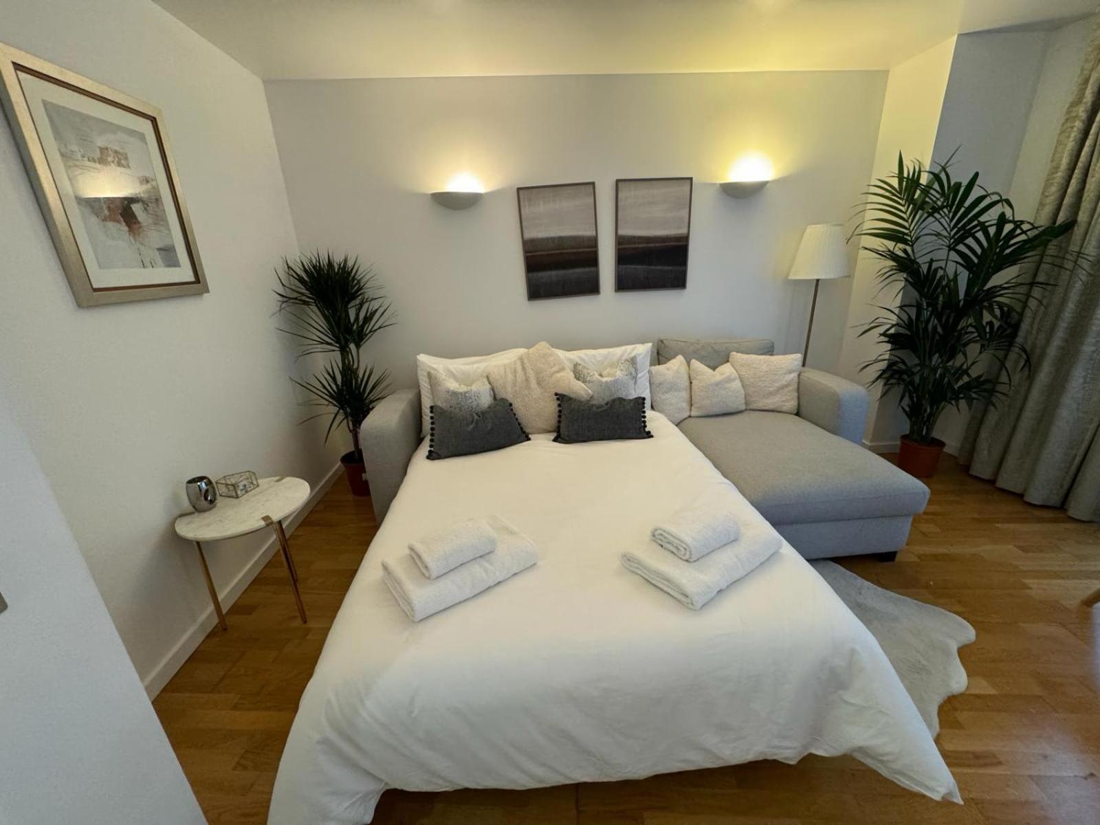 Luxury Apartment In Canary Wharf Londres Extérieur photo