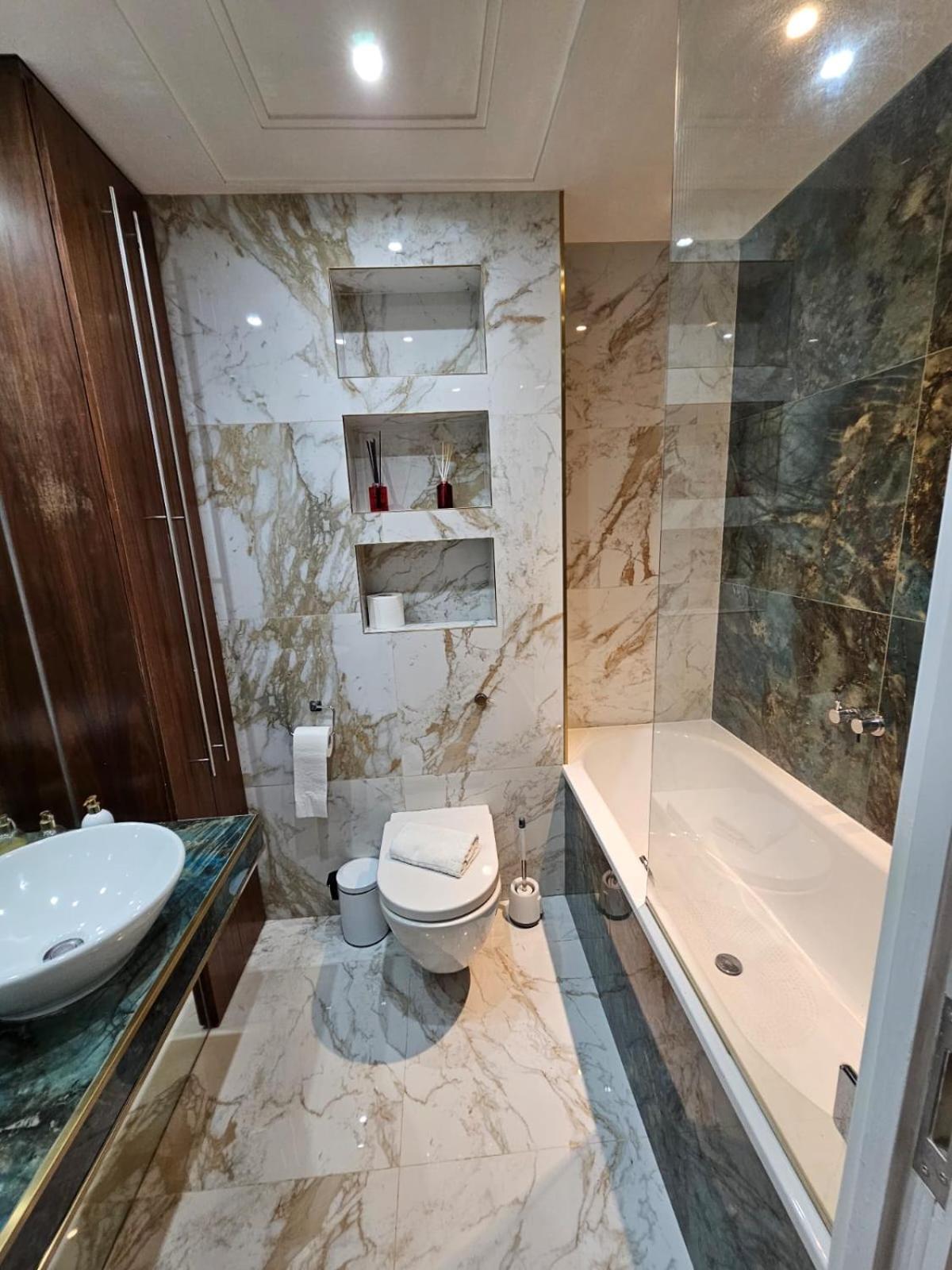 Luxury Apartment In Canary Wharf Londres Extérieur photo